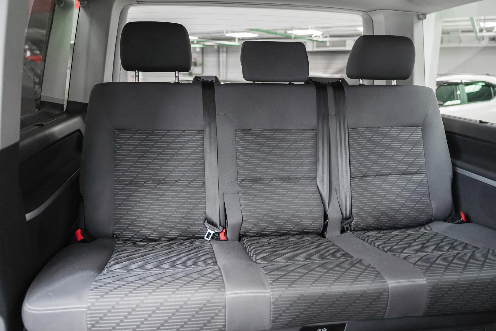 Volkswagen Multivan 2014, белый, ДЦ Орехово