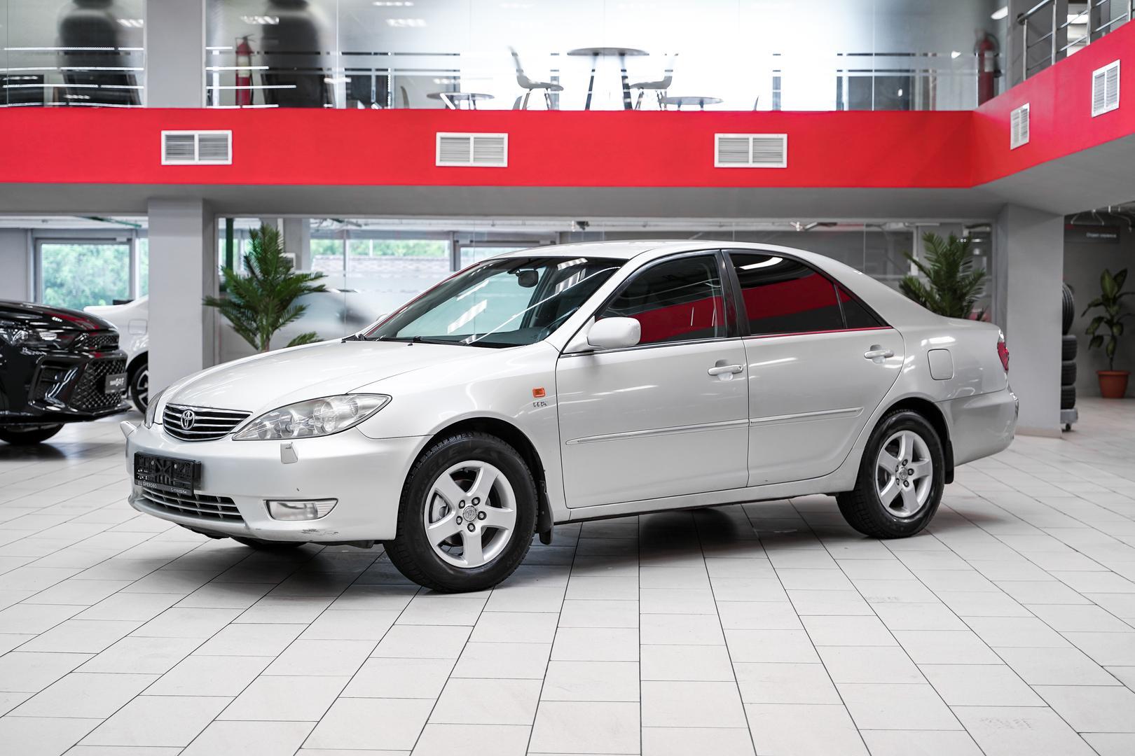Toyota Camry 2004, серебряный, ДЦ Орехово
