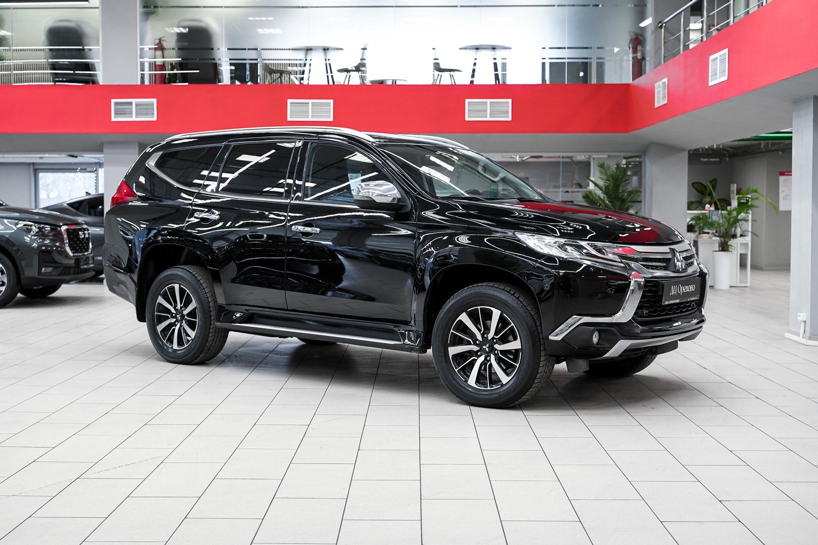 Mitsubishi Pajero Sport 2017, черный, ДЦ Орехово