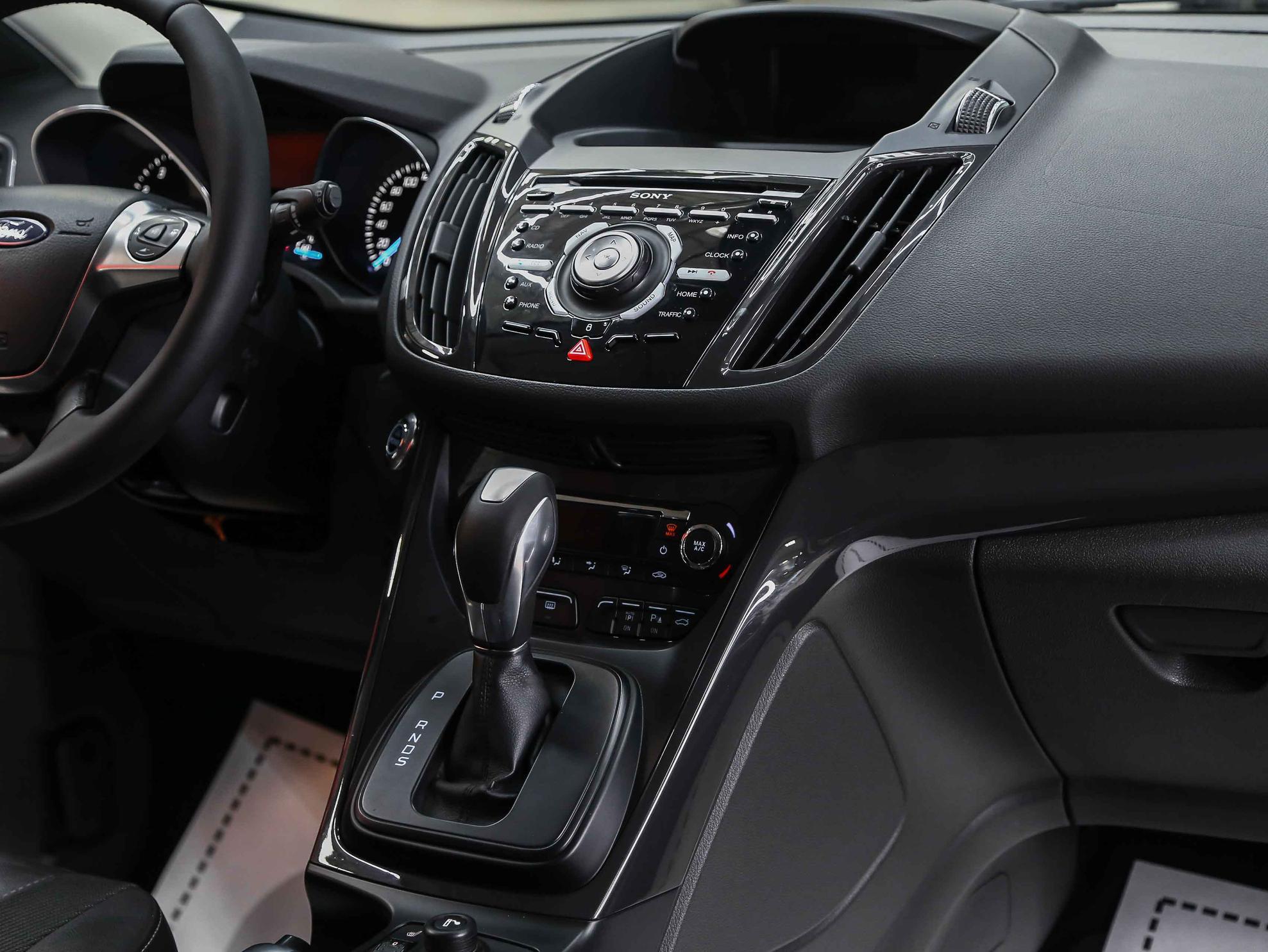 Ford Kuga 2013, черный, ДЦ Орехово