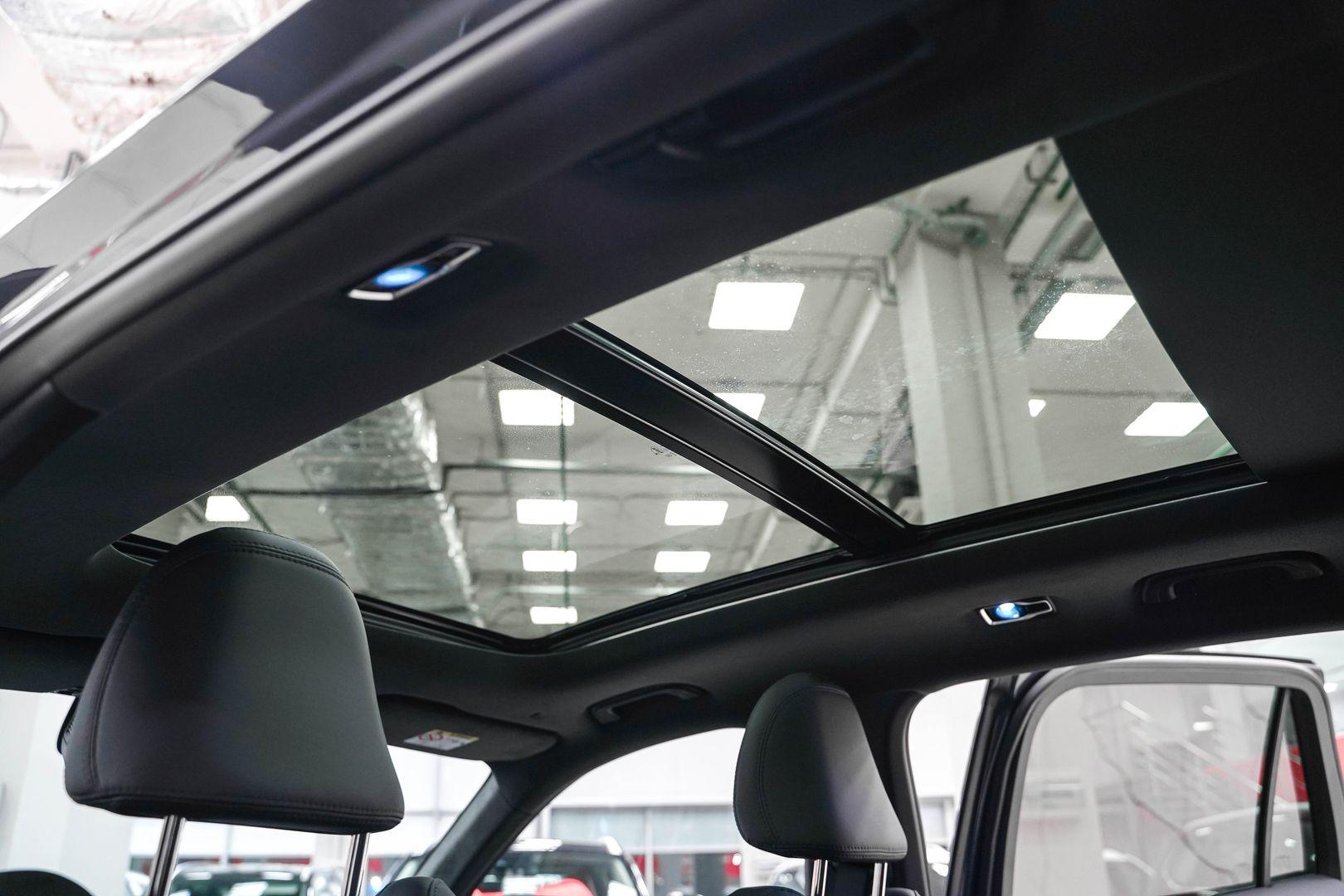 Geely Monjaro 2024, серый, ДЦ Орехово