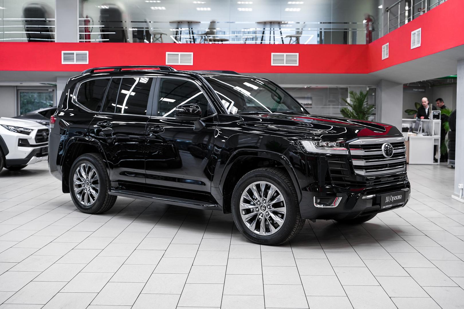 Toyota Land Cruiser 2025, черный, ДЦ Орехово