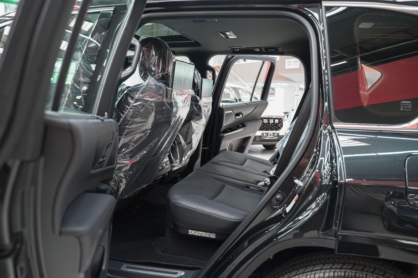 Lexus LX 2025, черный, ДЦ Орехово