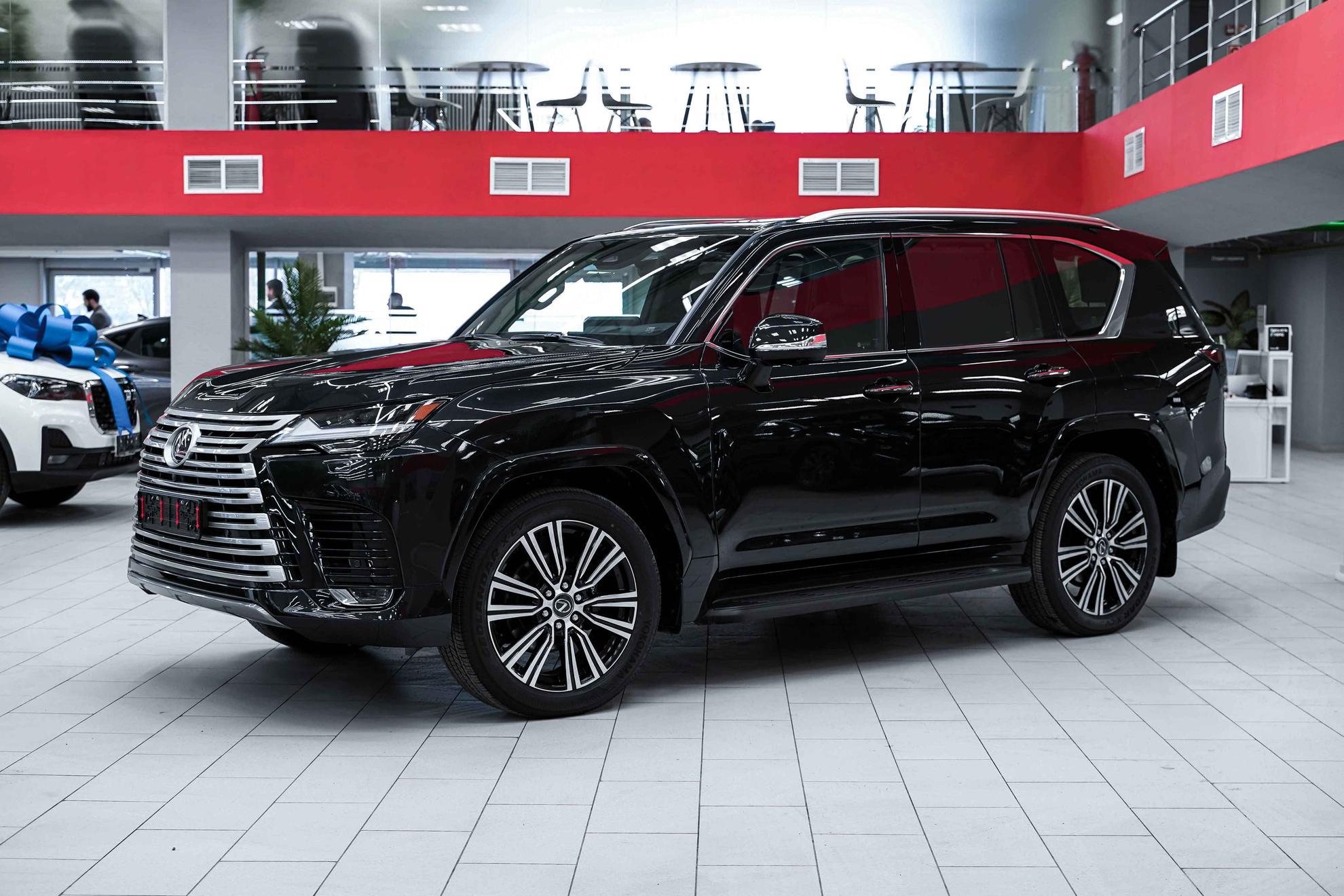 Lexus LX 2026, черный, ДЦ Орехово