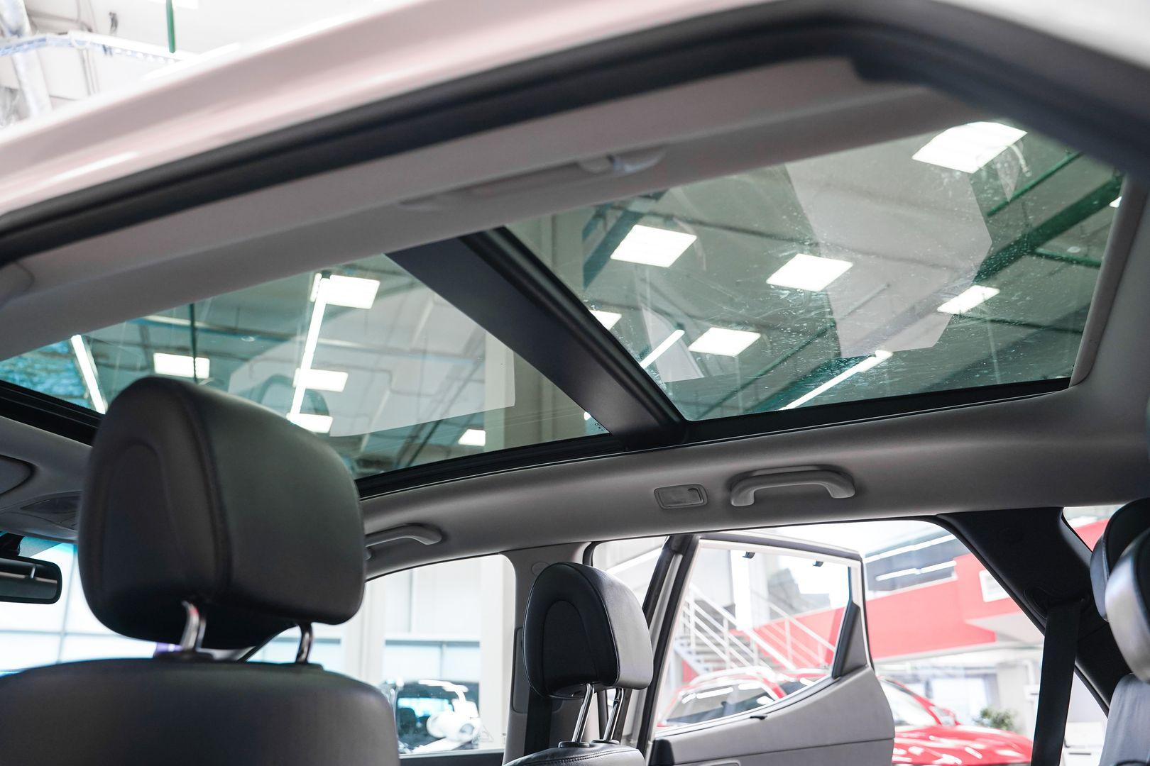 Hyundai Santa Fe 2013, белый, ДЦ Орехово