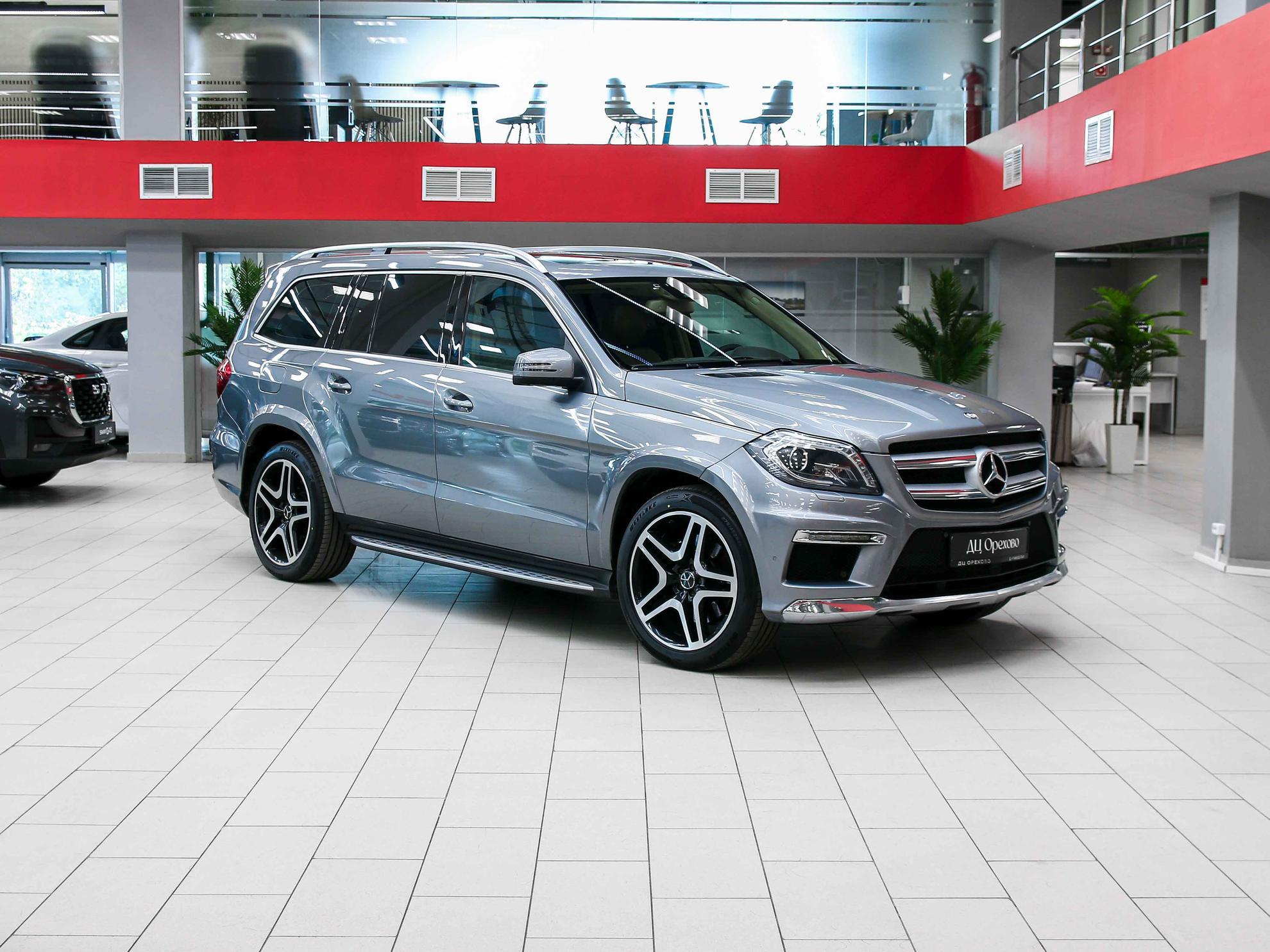 Mercedes-Benz GL-Класс 2015, серый, ДЦ Орехово