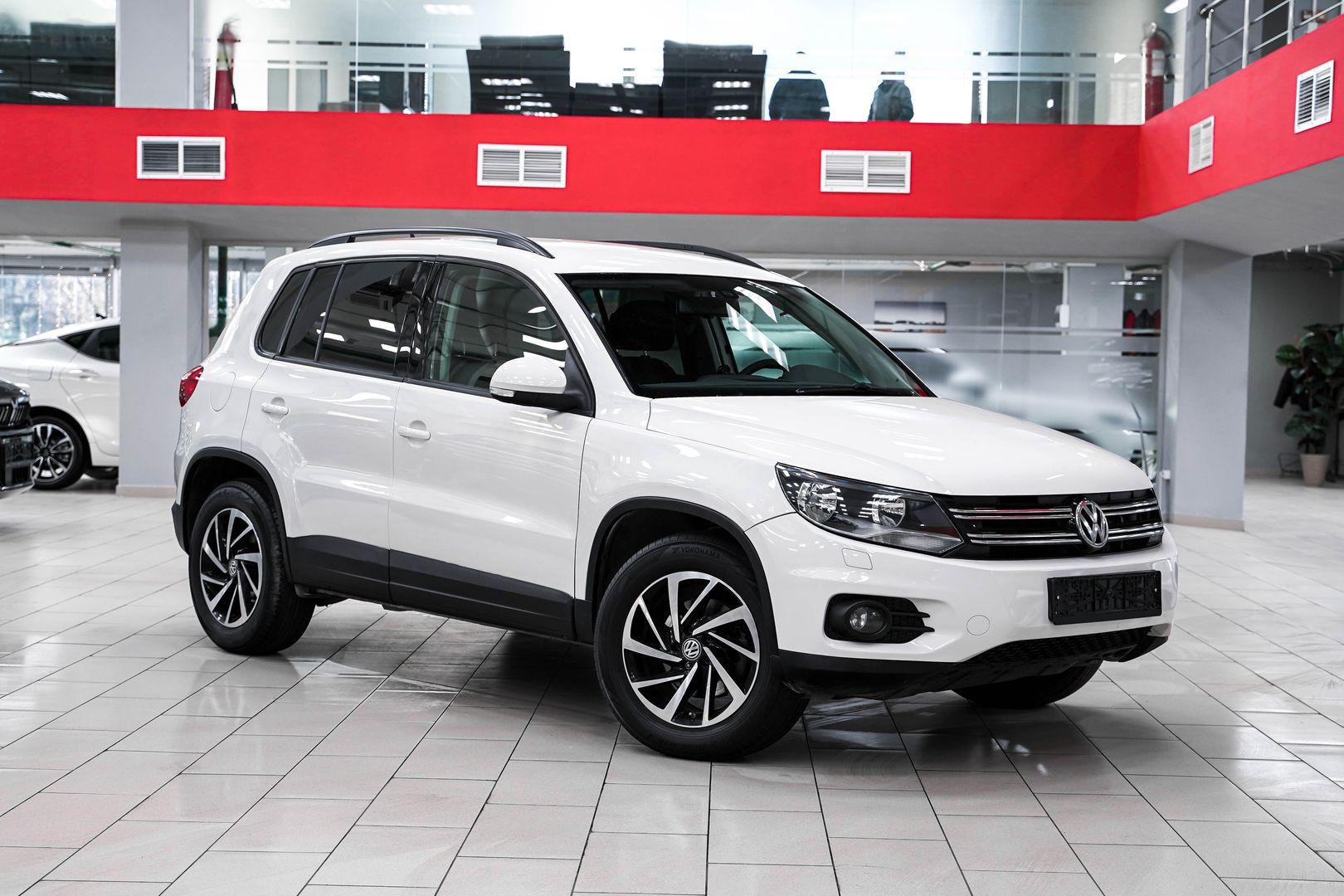Volkswagen Tiguan 2013, белый, ДЦ Орехово