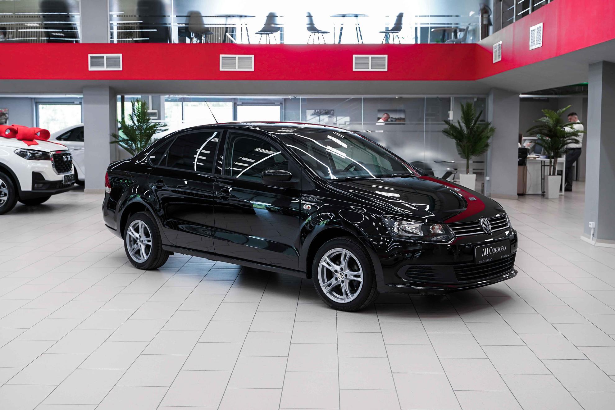 Volkswagen Polo 2011, черный, ДЦ Орехово
