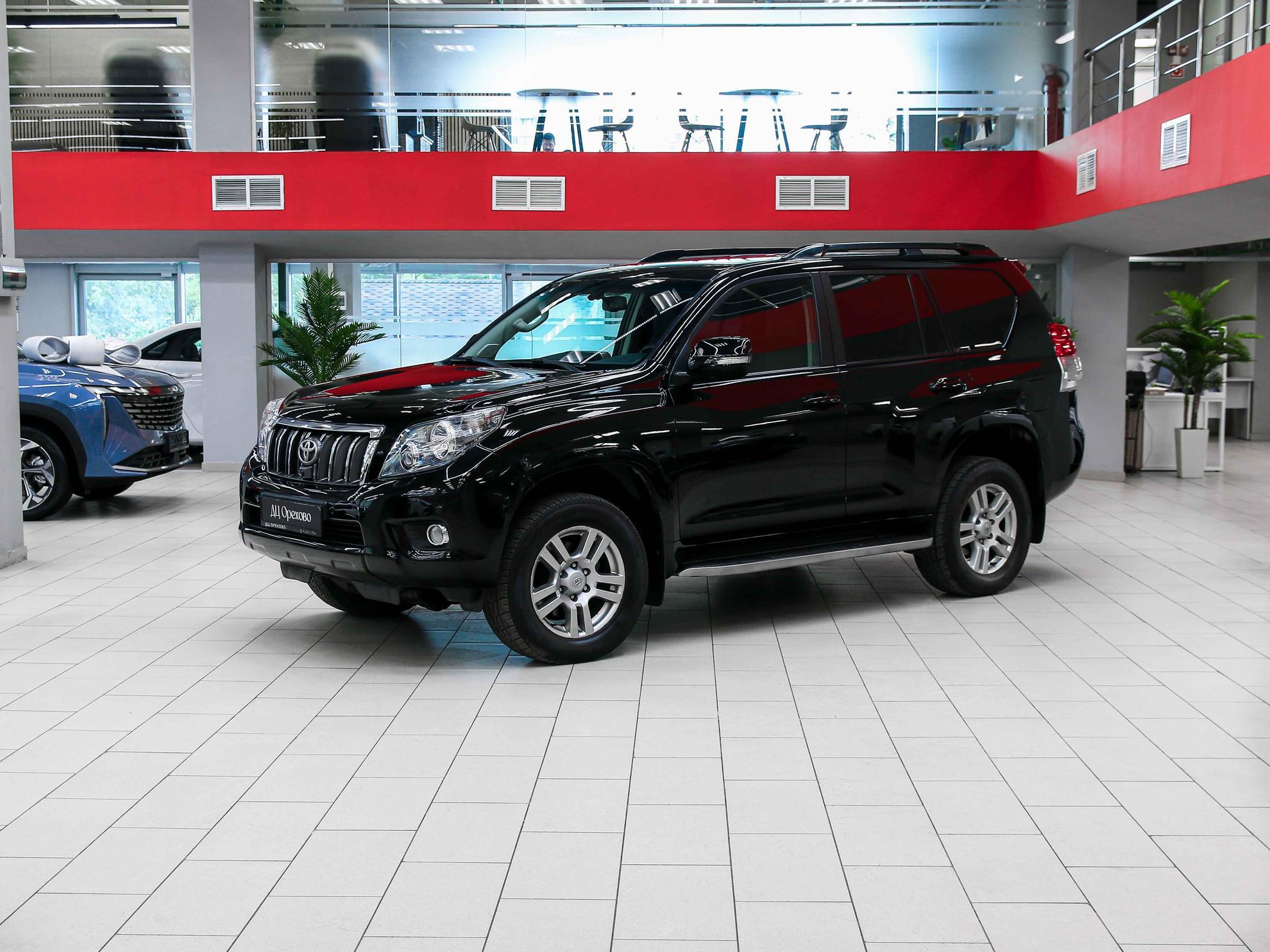 Toyota Land Cruiser Prado 2013, черный, ДЦ Орехово