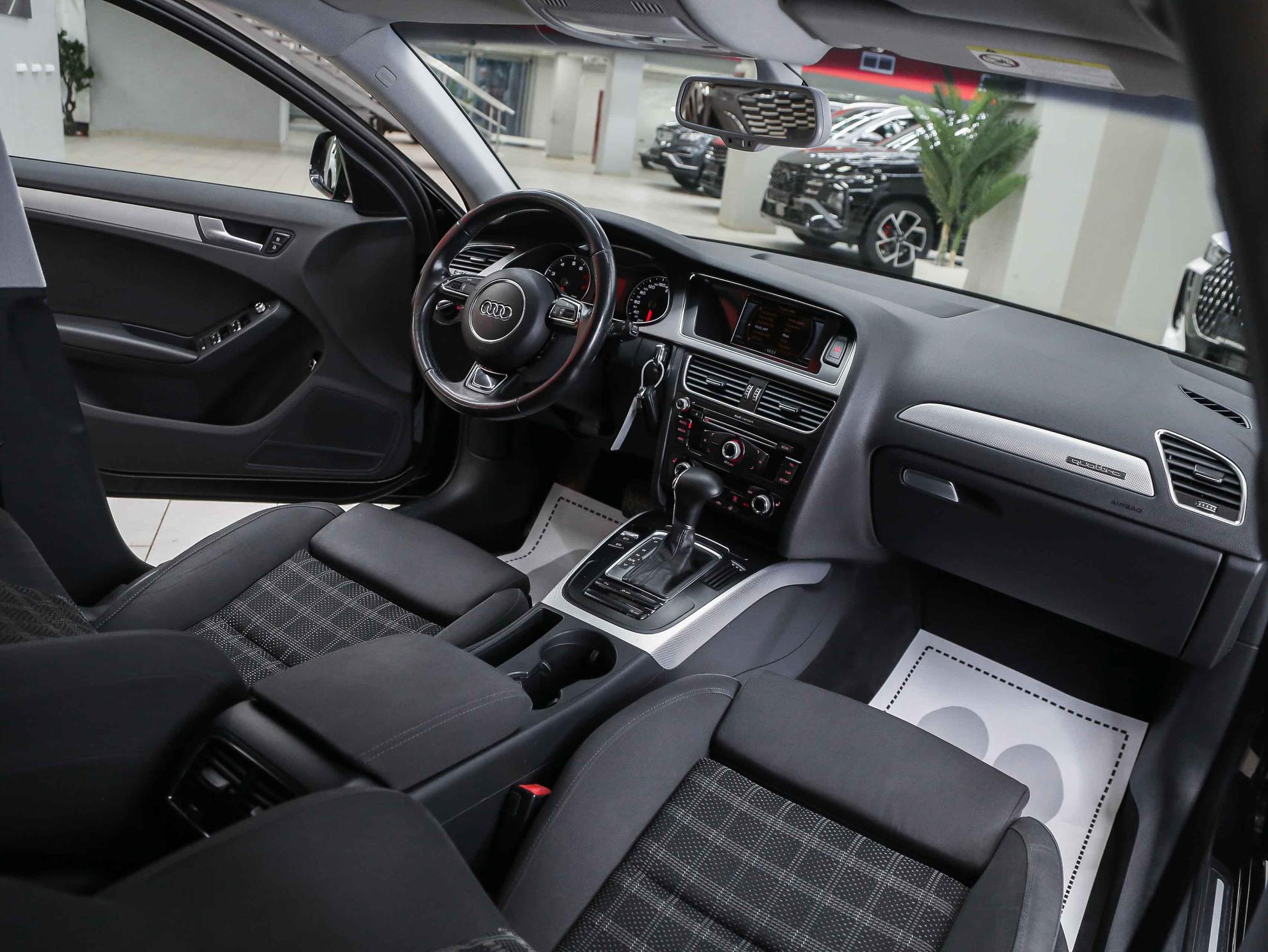Audi A4 2013, черный, ДЦ Орехово