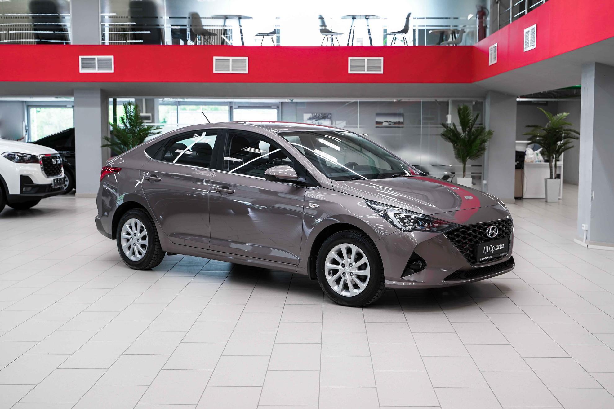 Hyundai Solaris 2020, коричневый, ДЦ Орехово