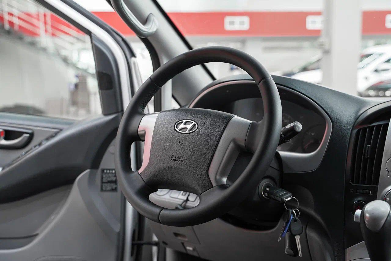 Hyundai Grand Starex 2012, белый, ДЦ Орехово