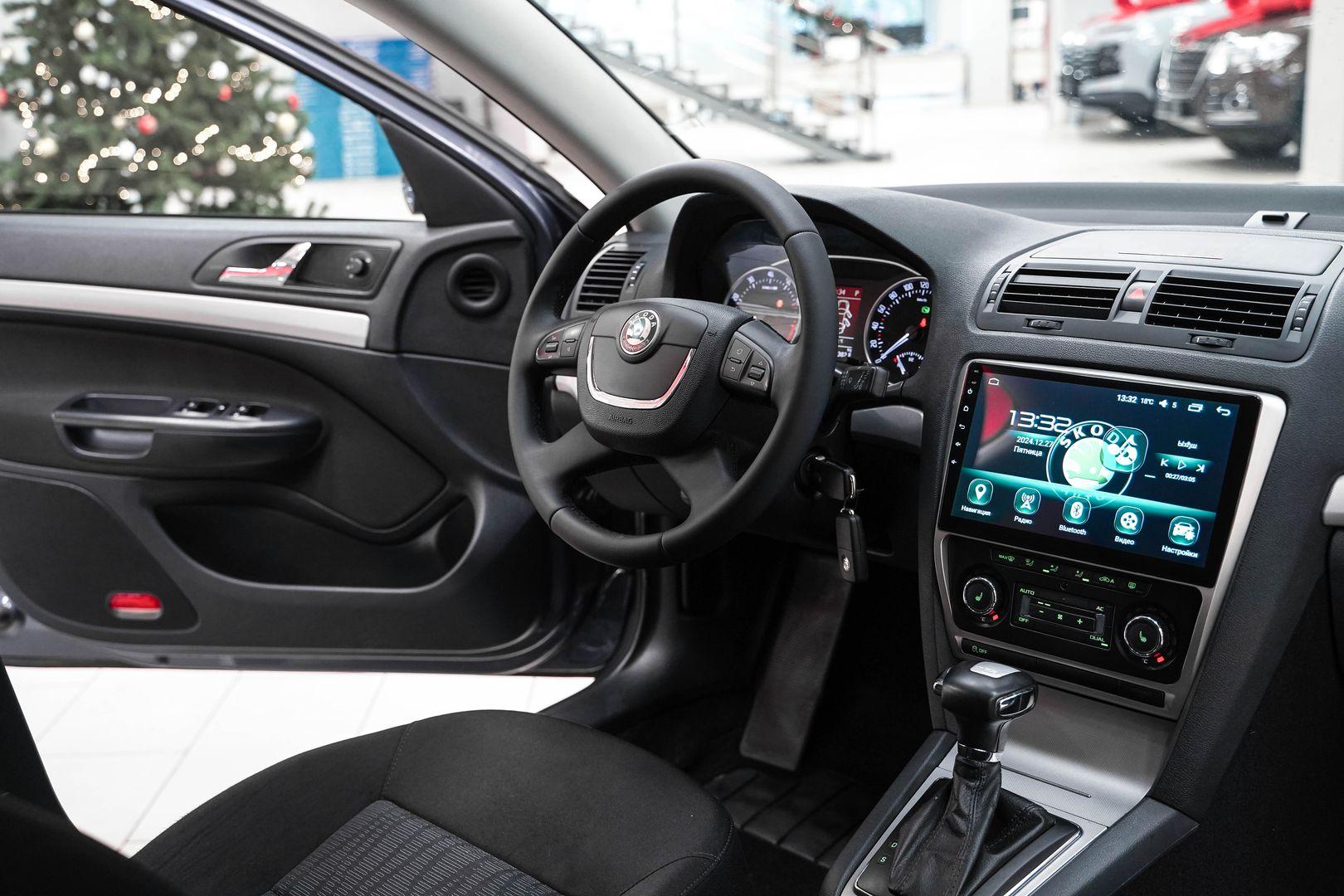 Skoda Octavia 2011, серый, ДЦ Орехово