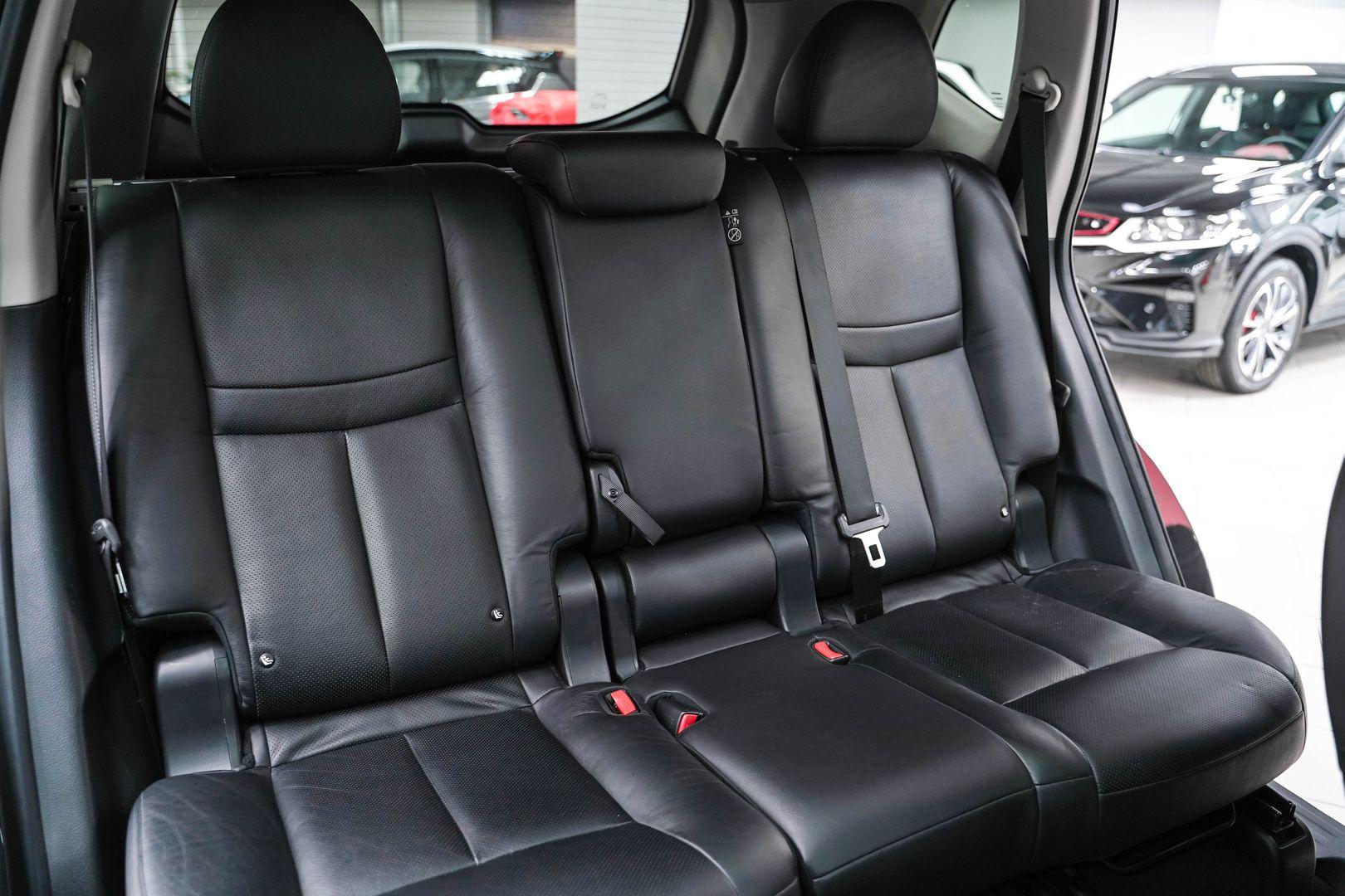 Nissan X-Trail 2015, черный, ДЦ Орехово