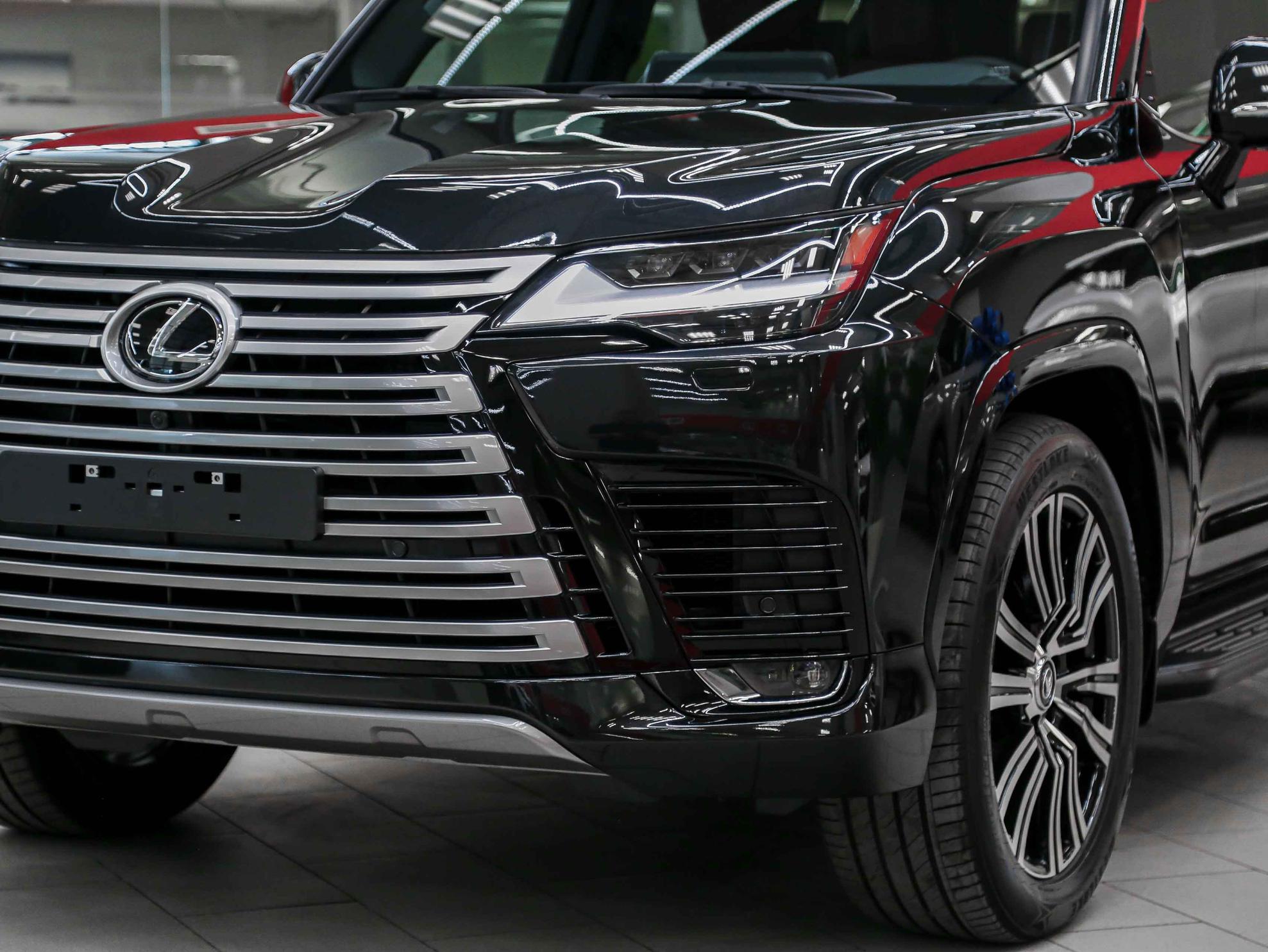 Lexus LX 2026, черный, ДЦ Орехово