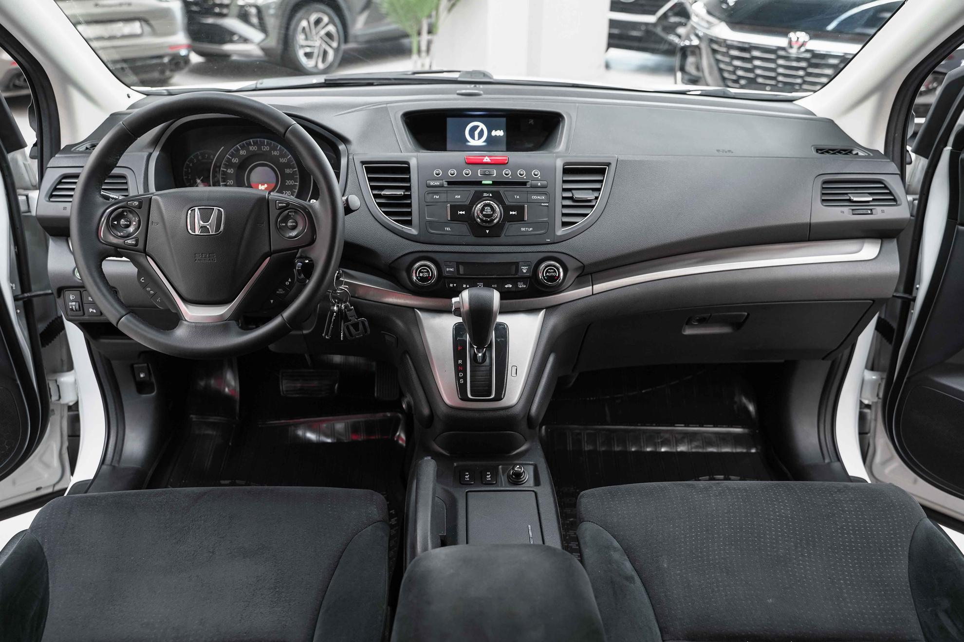 Honda CR-V 2013, белый, ДЦ Орехово