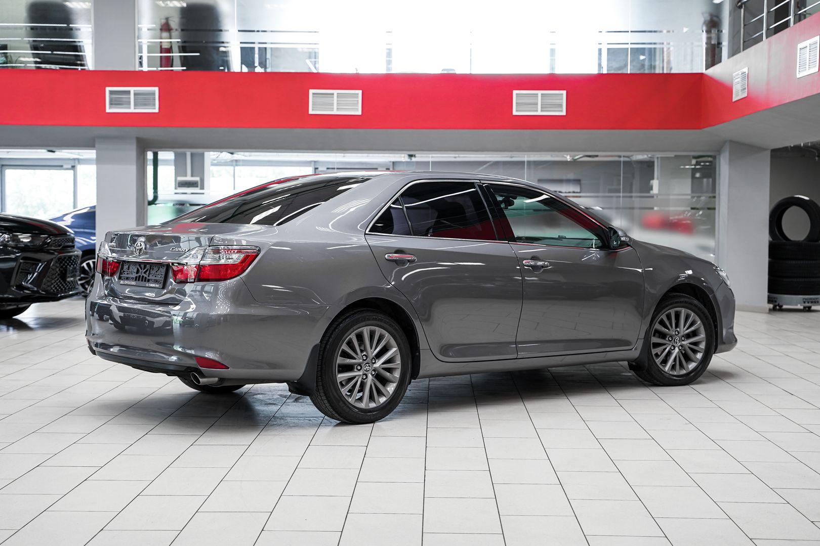 Toyota Camry 2016, серый, ДЦ Орехово