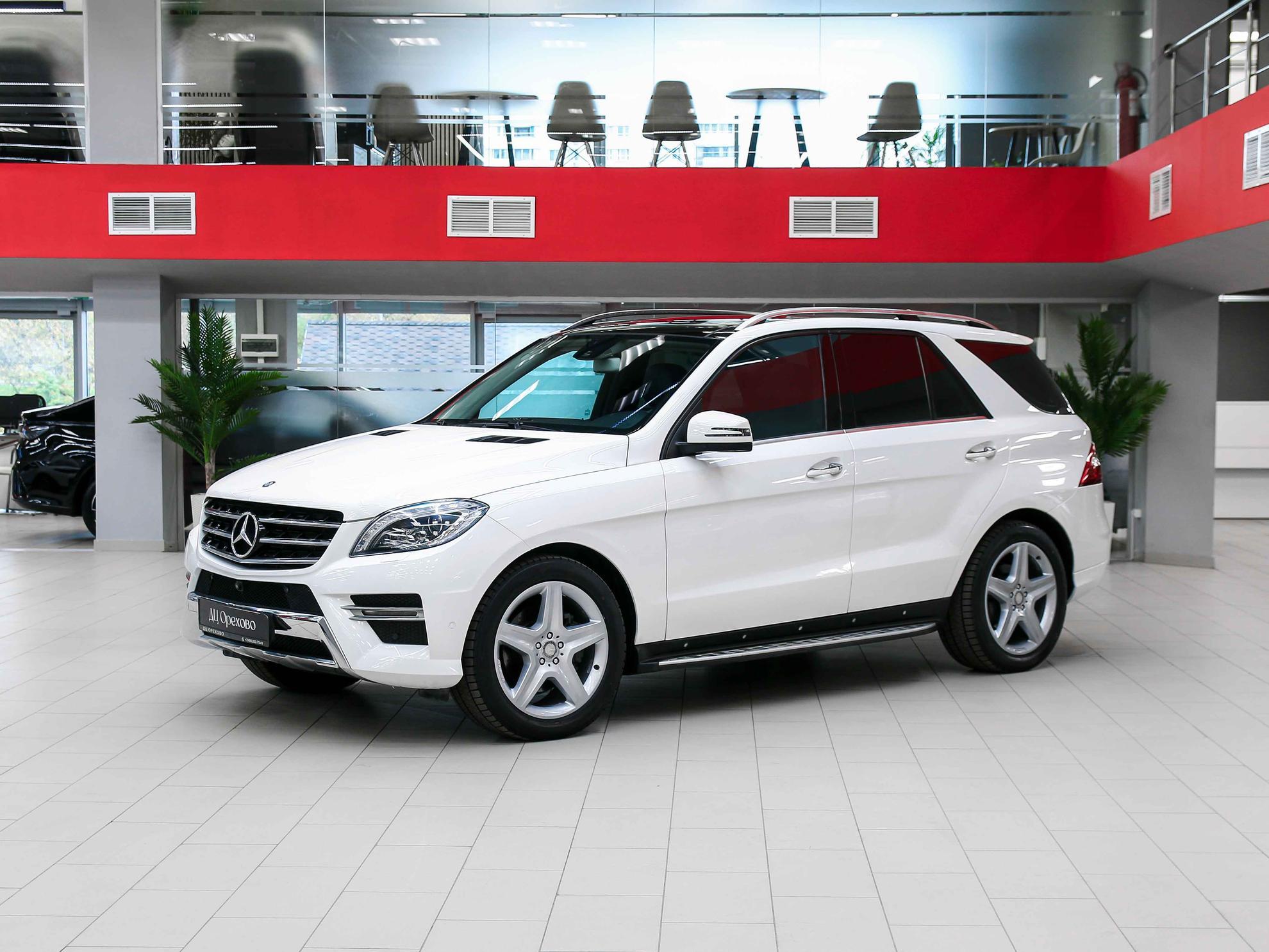Mercedes-Benz M-Класс 2013, белый, ДЦ Орехово