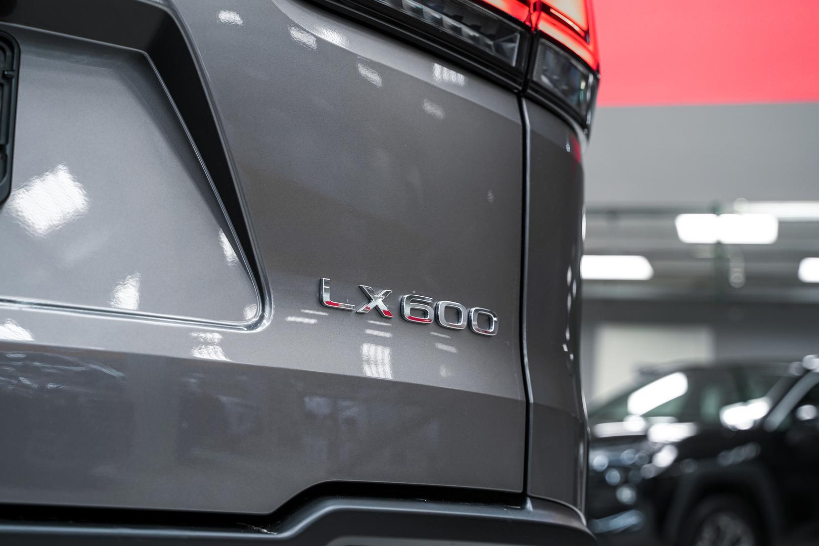 Lexus LX 2025, серый, ДЦ Орехово