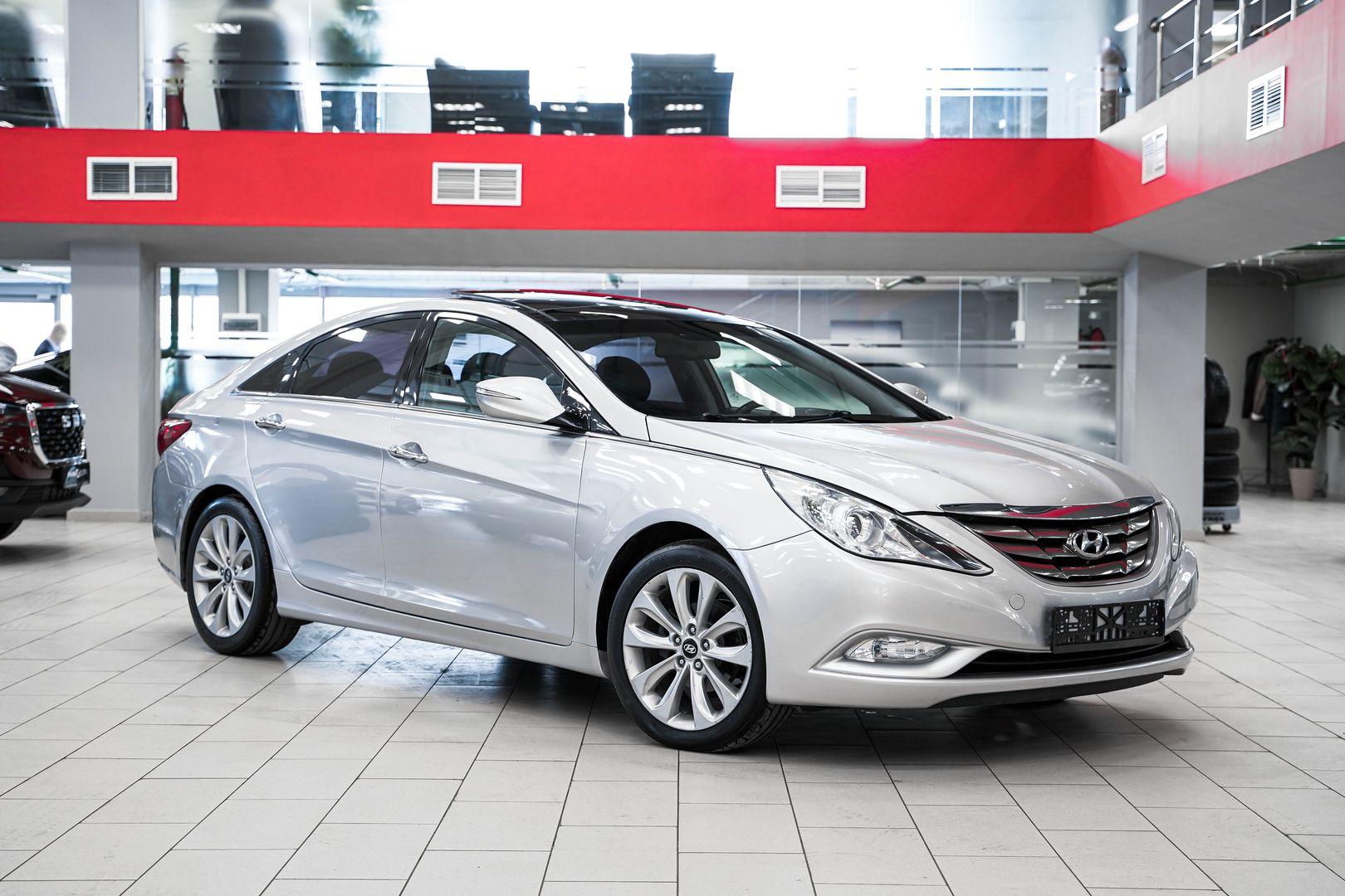 Hyundai Sonata 2010, серебряный, ДЦ Орехово