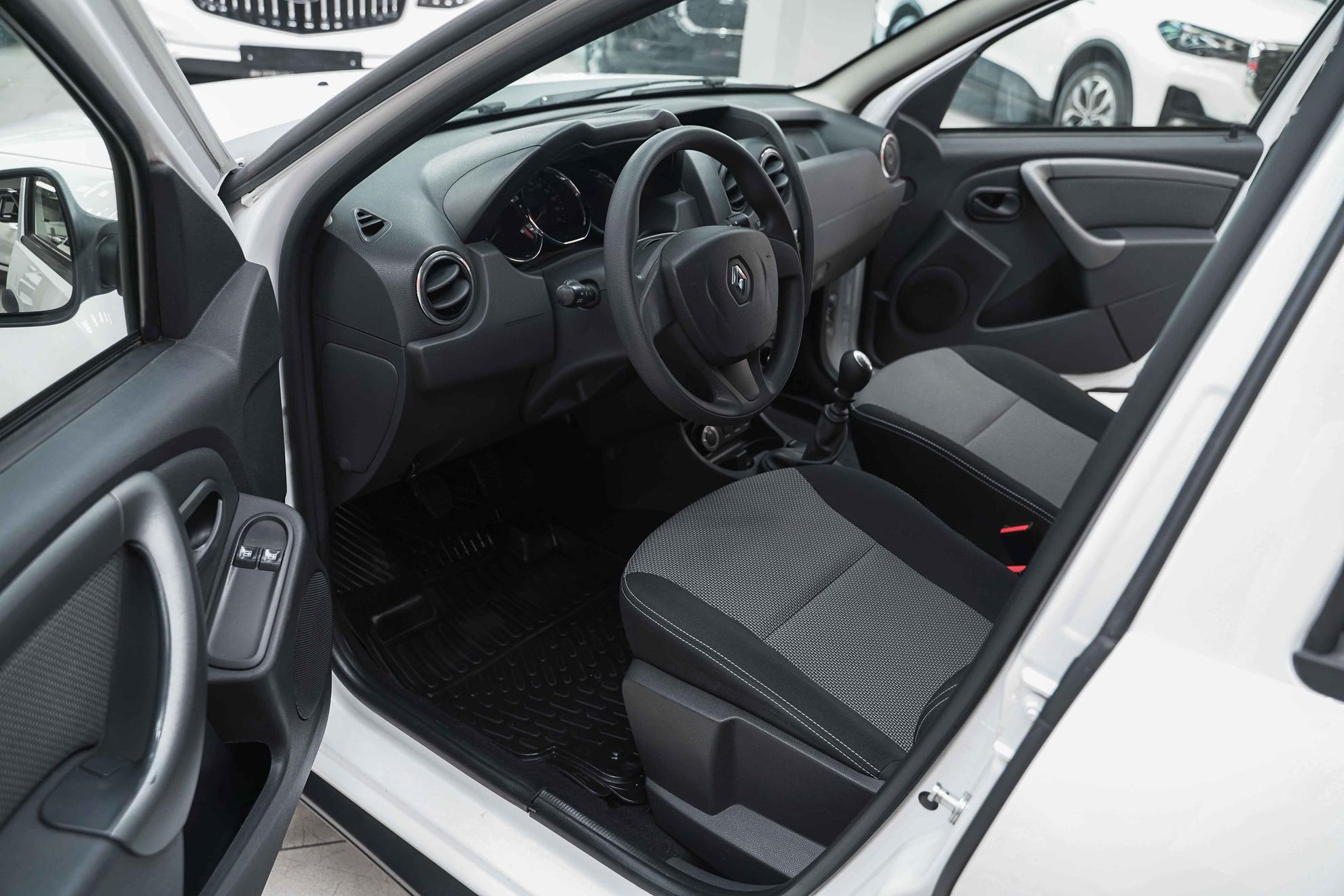 Renault Duster 2018, белый, ДЦ Орехово