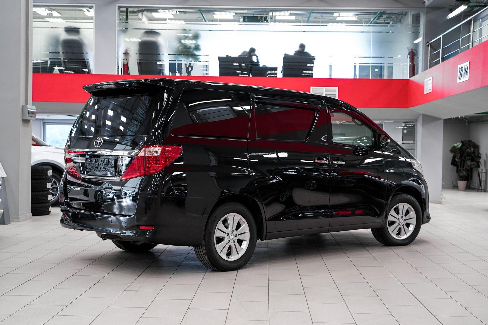 Toyota Alphard 2012, черный, ДЦ Орехово