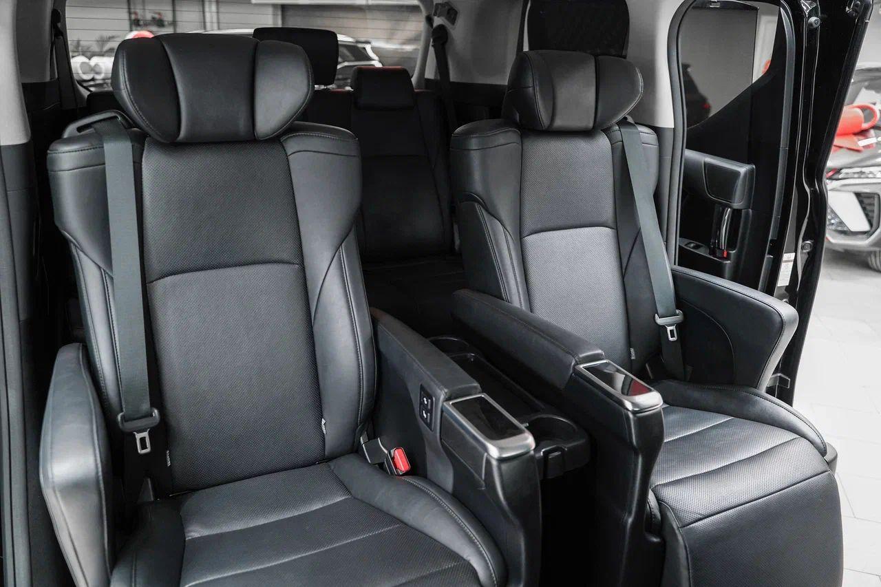 Toyota Alphard 2019, черный, ДЦ Орехово