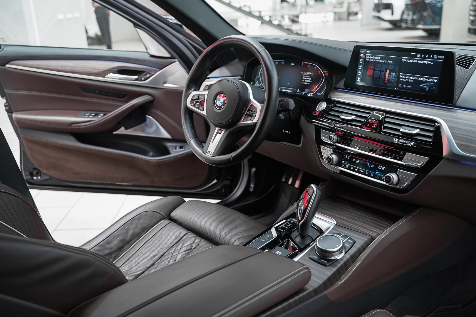 BMW 5 серии 2020, черный, ДЦ Орехово