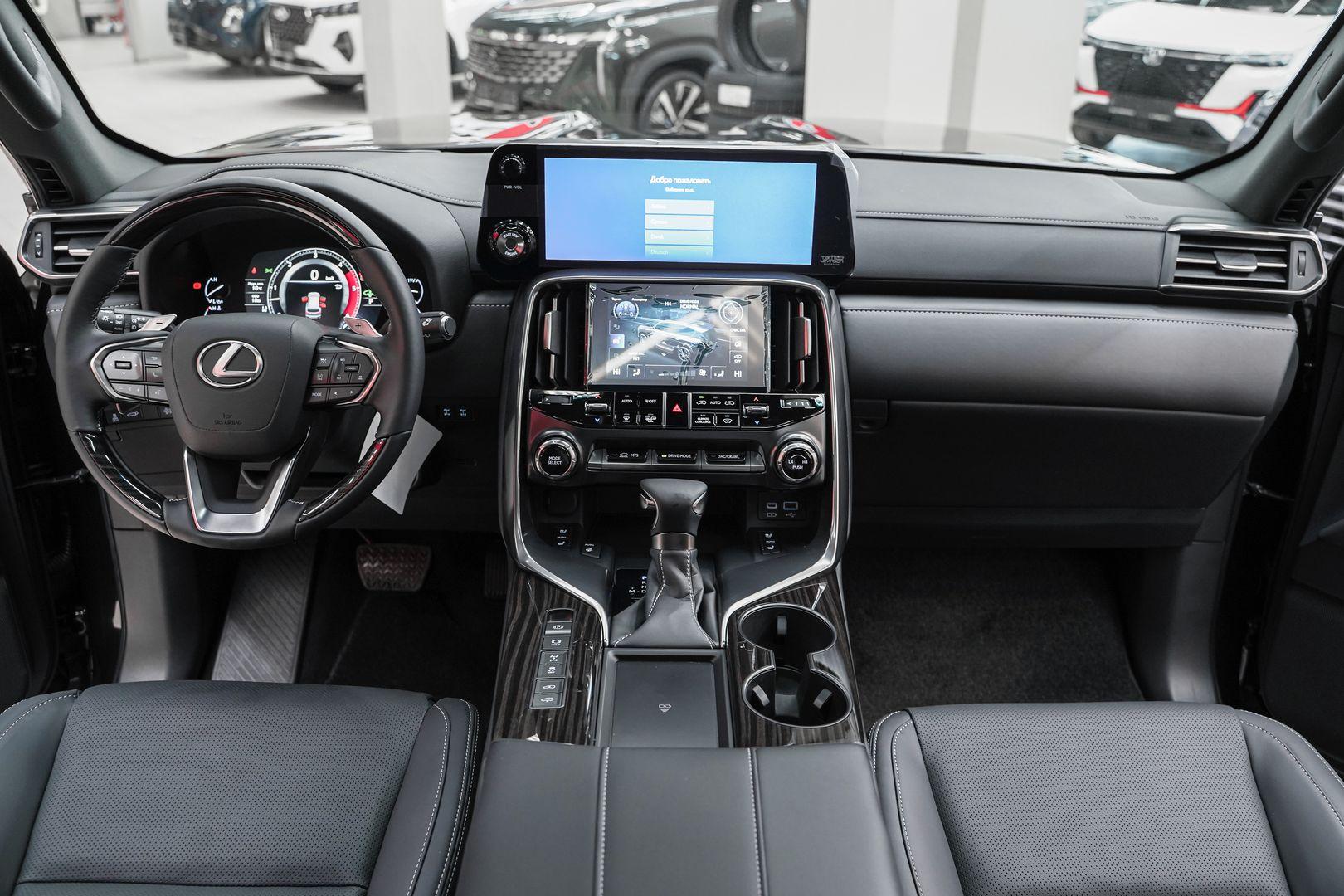 Lexus LX 2024, черный, ДЦ Орехово