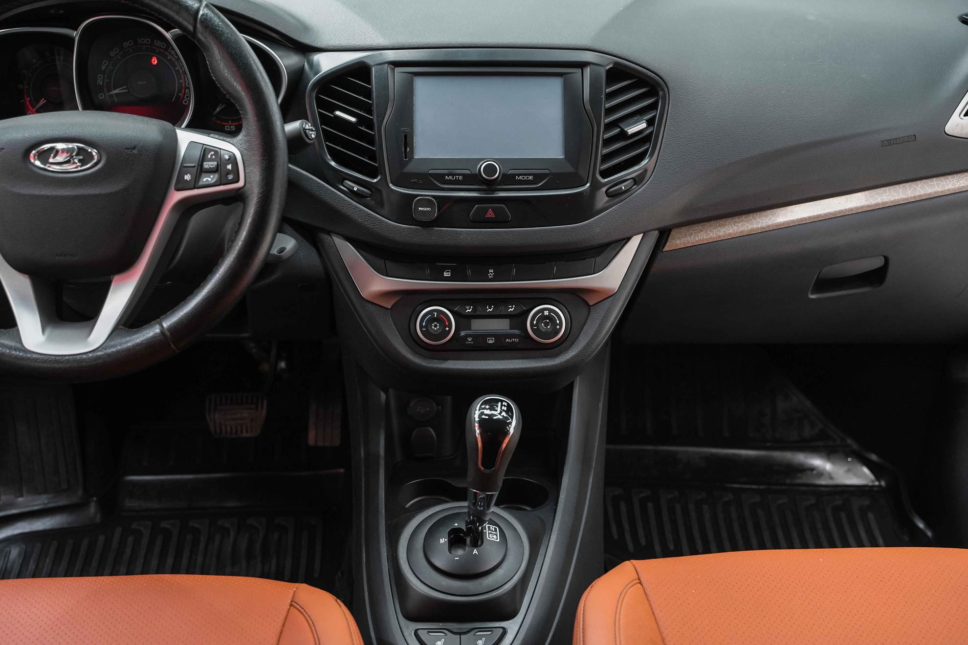LADA (ВАЗ) Vesta 2017, черный, ДЦ Орехово