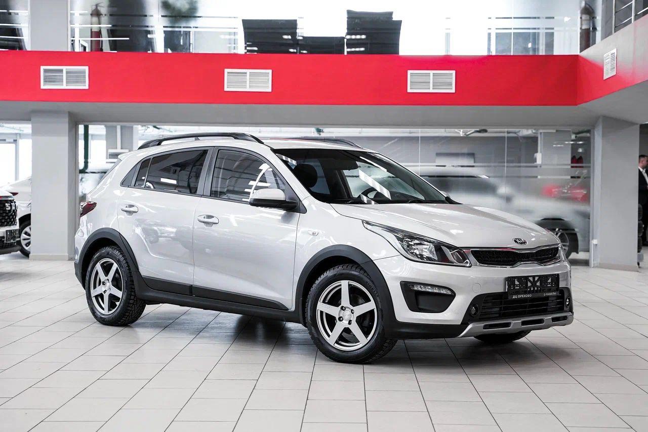 Kia Rio X-Line 2018, серебряный, ДЦ Орехово