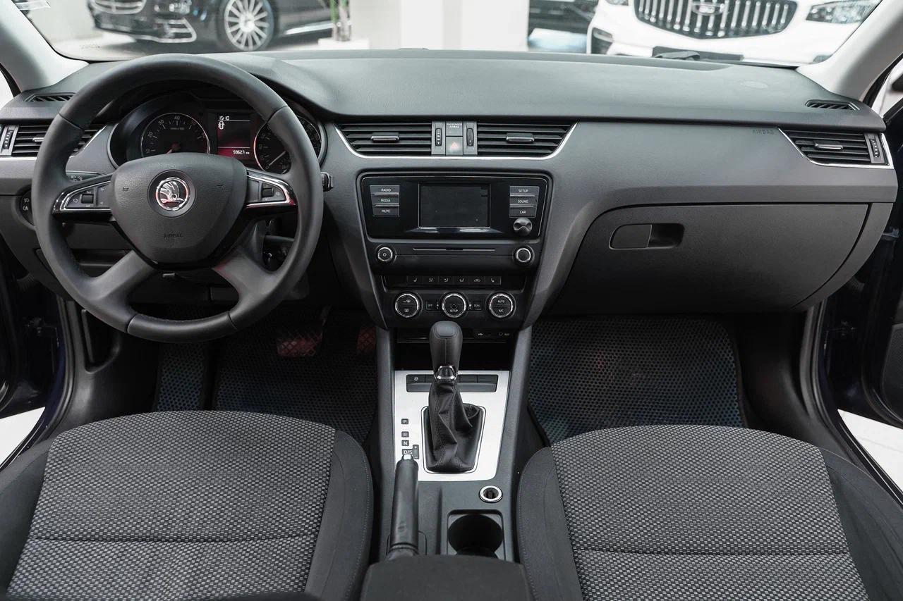 Skoda Octavia 2014, синий, ДЦ Орехово