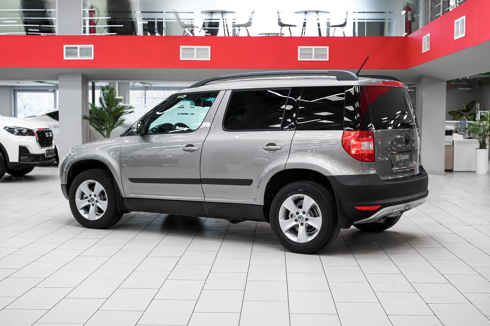 Skoda Yeti 2012, бежевый, ДЦ Орехово
