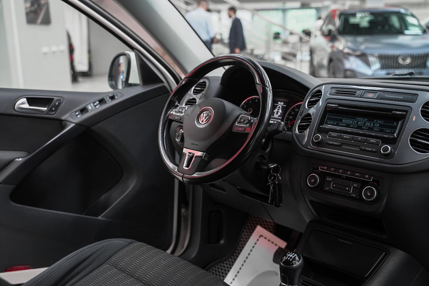 Volkswagen Tiguan 2012, белый, ДЦ Орехово