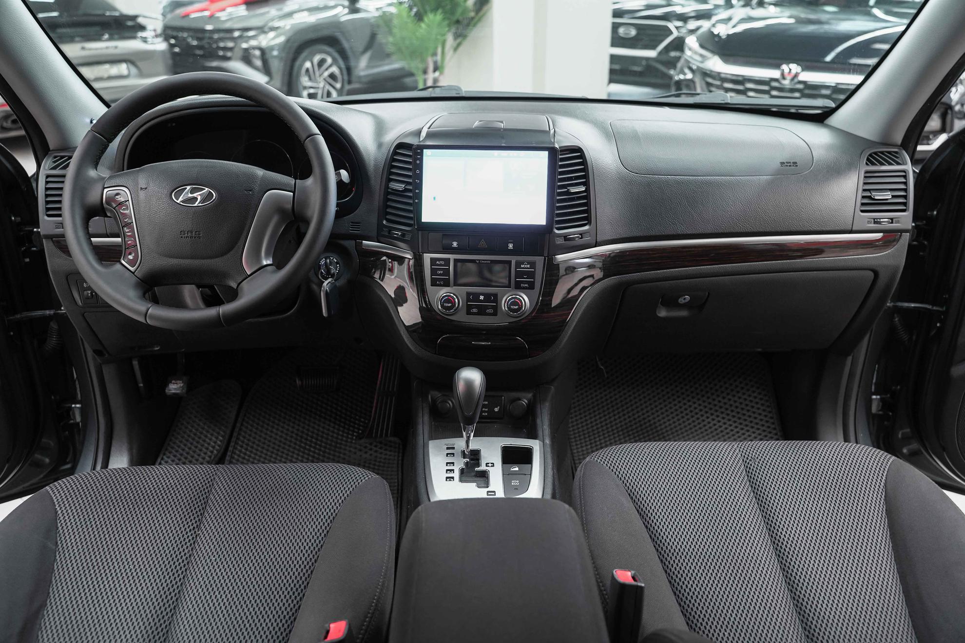 Hyundai Santa Fe 2011, серый, ДЦ Орехово