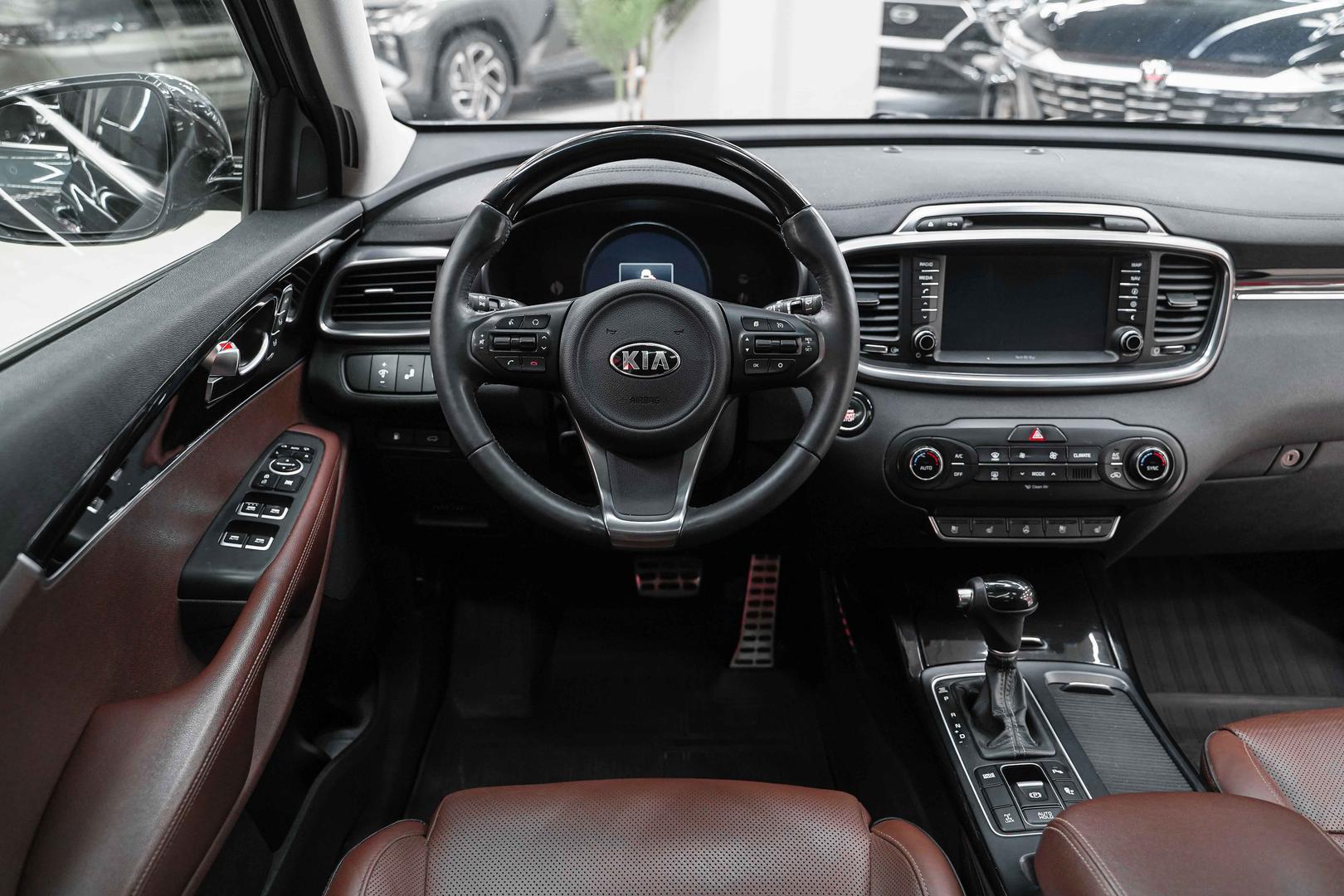 Kia Sorento 2016, серый, ДЦ Орехово