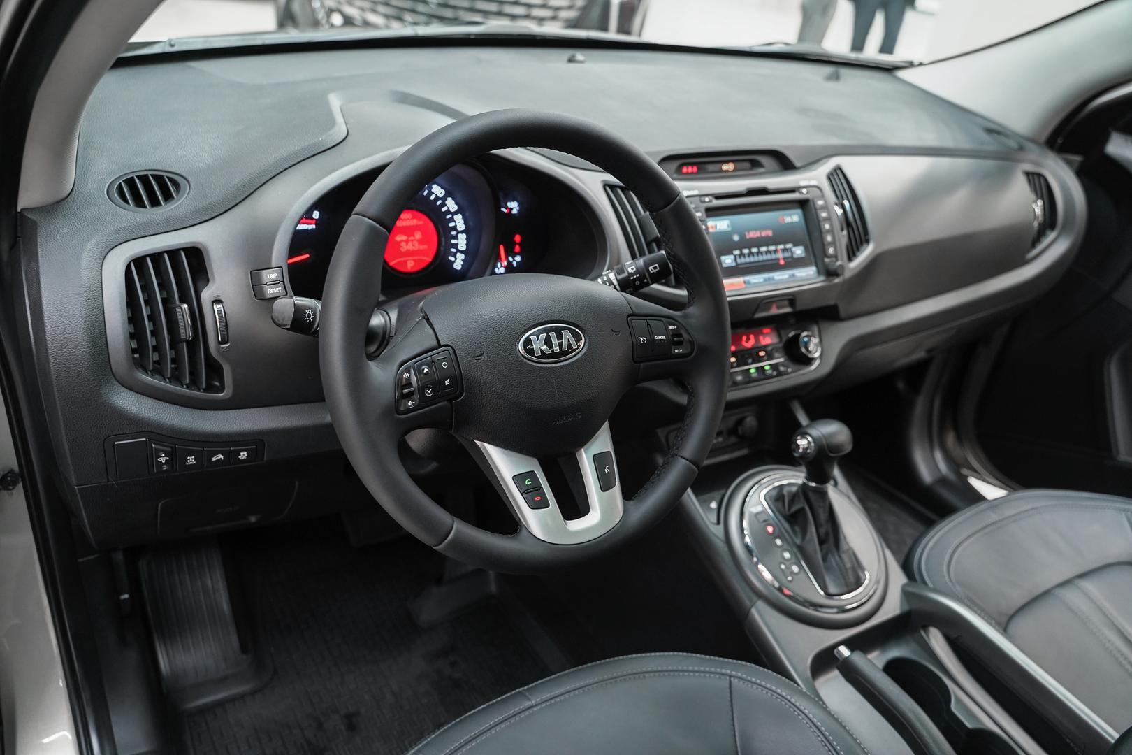 Kia Sportage 2013, серебряный, ДЦ Орехово