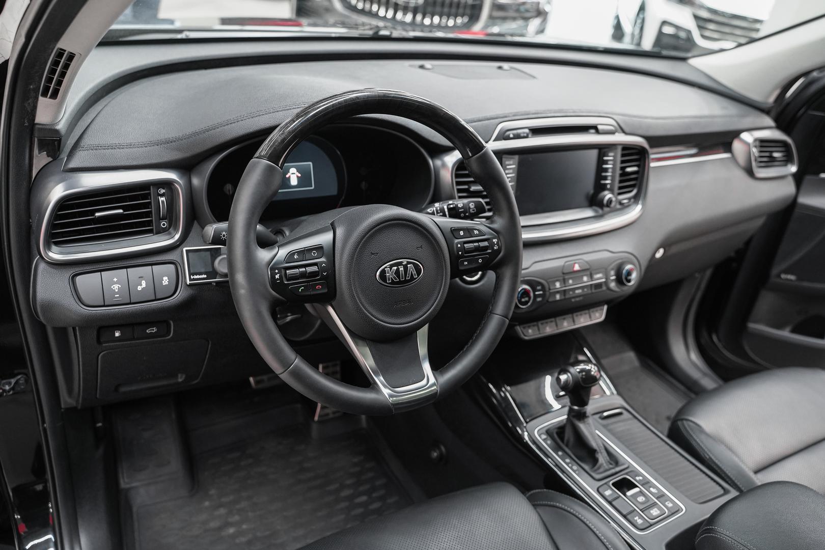 Kia Sorento 2017, черный, ДЦ Орехово