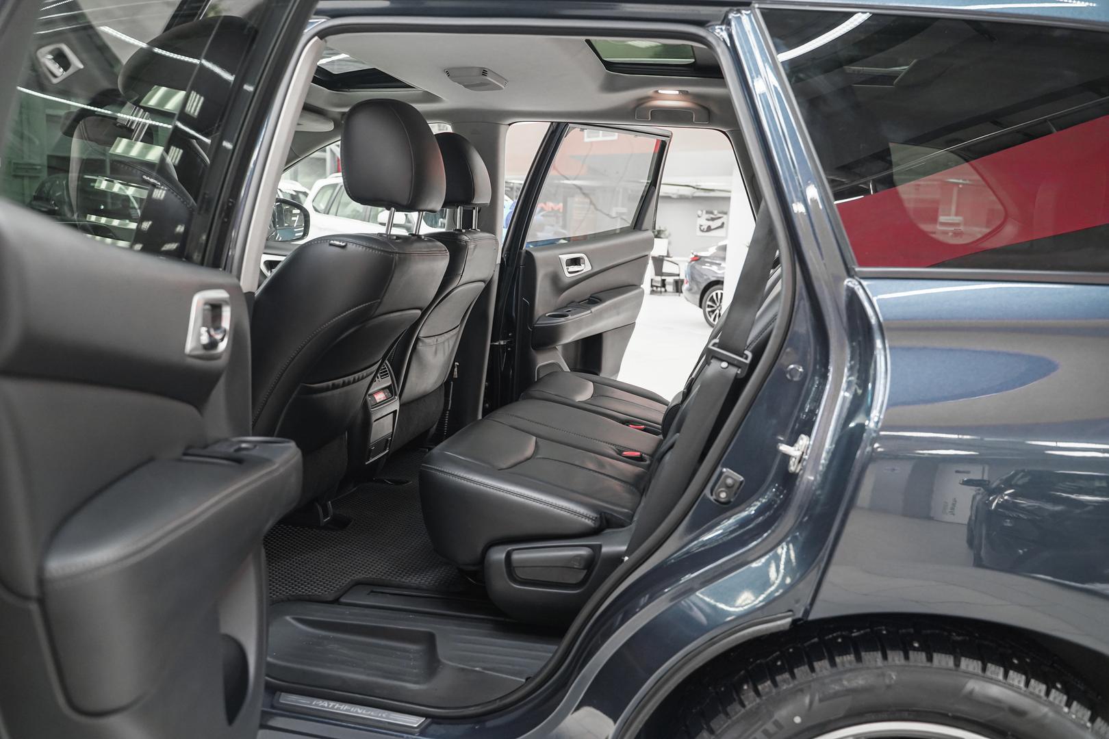 Nissan Pathfinder 2014, синий, ДЦ Орехово