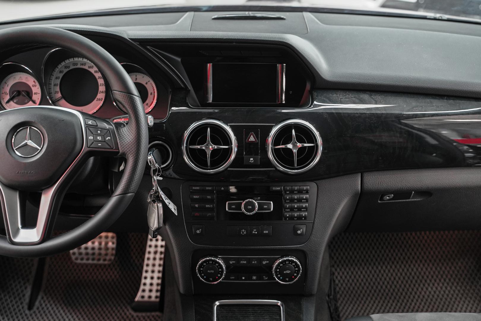 Mercedes-Benz GLK-Класс 2013, коричневый, ДЦ Орехово