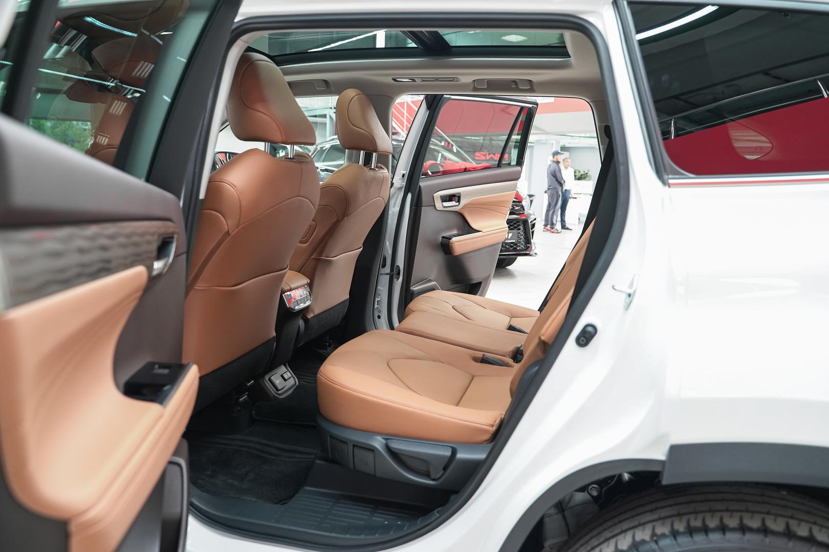 Toyota Highlander 2025, белый, ДЦ Орехово