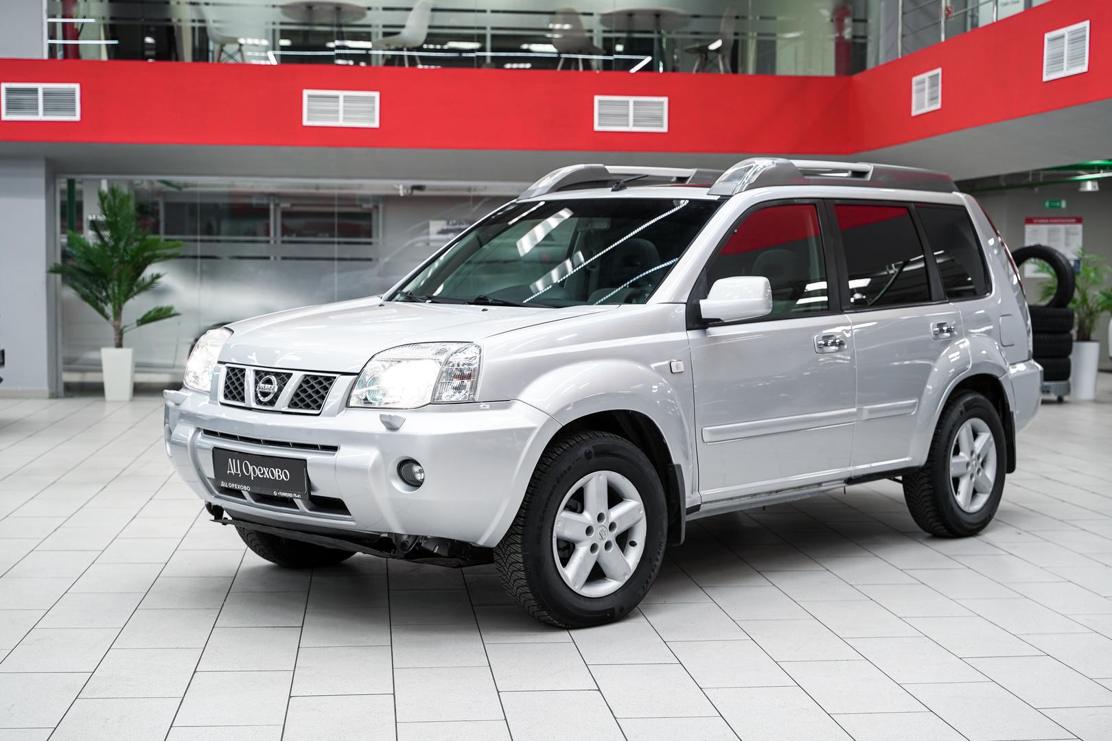 Nissan X-Trail 2004, серебряный, ДЦ Орехово