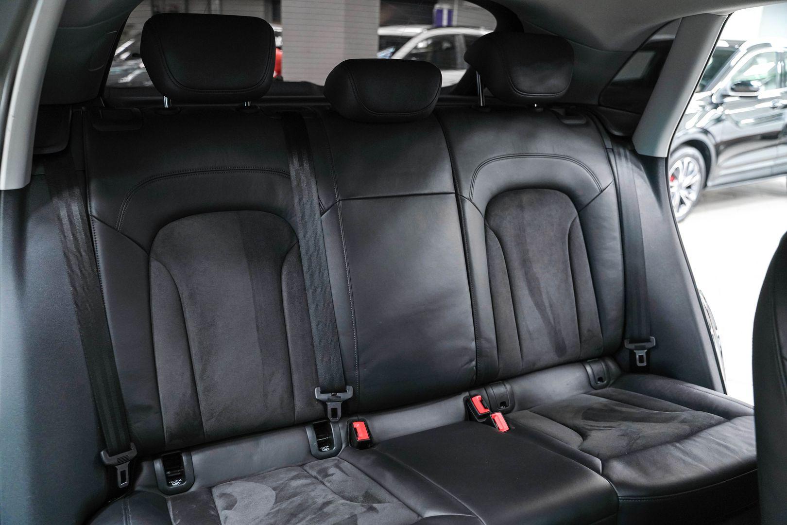 Audi Q3 2012, черный, ДЦ Орехово