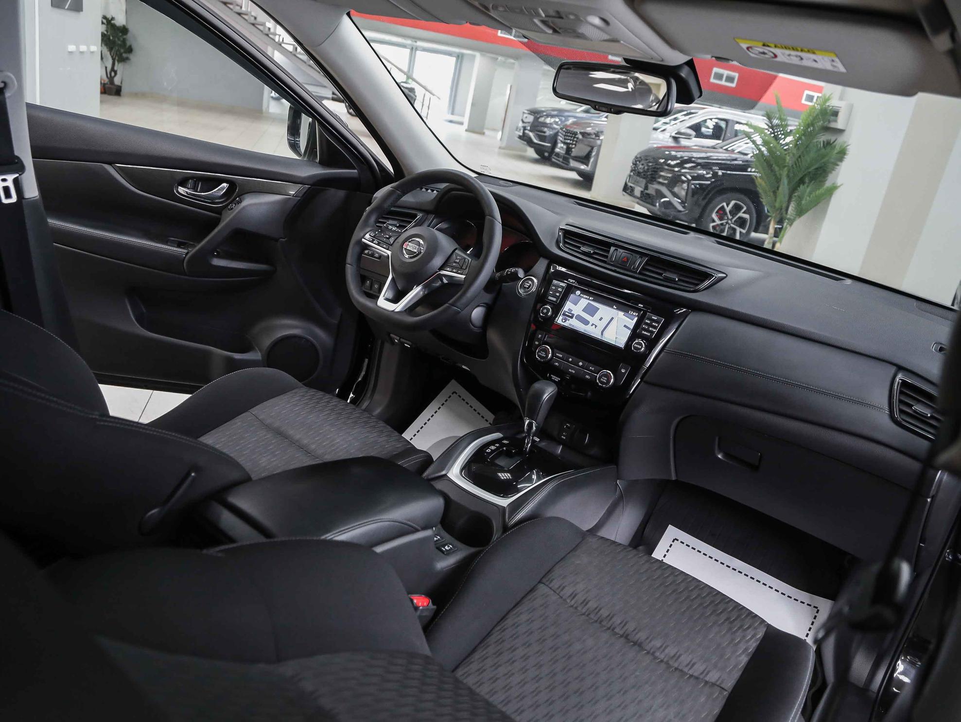 Nissan X-Trail 2018, черный, ДЦ Орехово