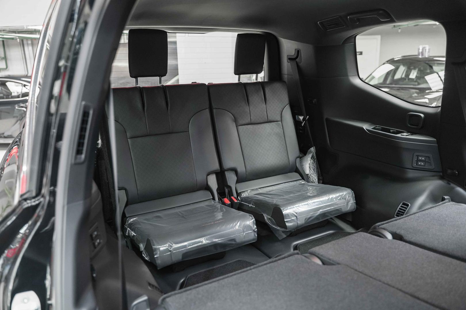 Toyota Land Cruiser 2025, черный, ДЦ Орехово