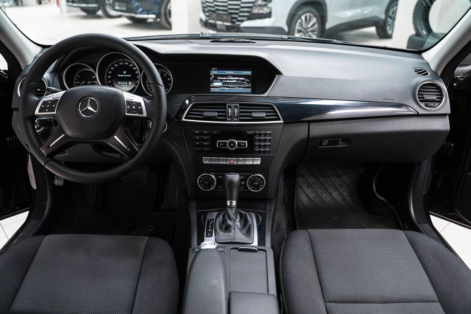Mercedes-Benz C-Класс 2012, черный, ДЦ Орехово