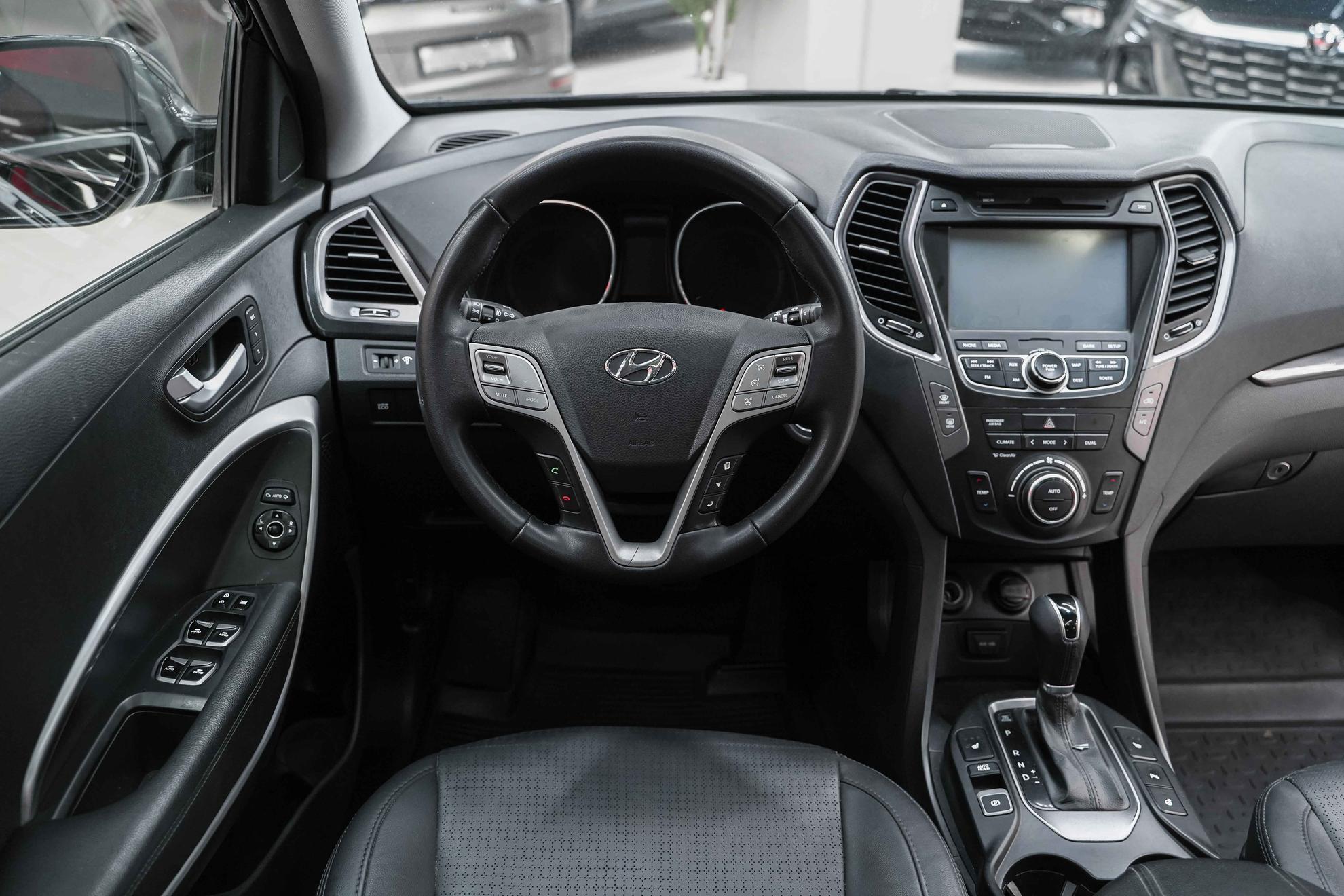 Hyundai Santa Fe 2012, черный, ДЦ Орехово