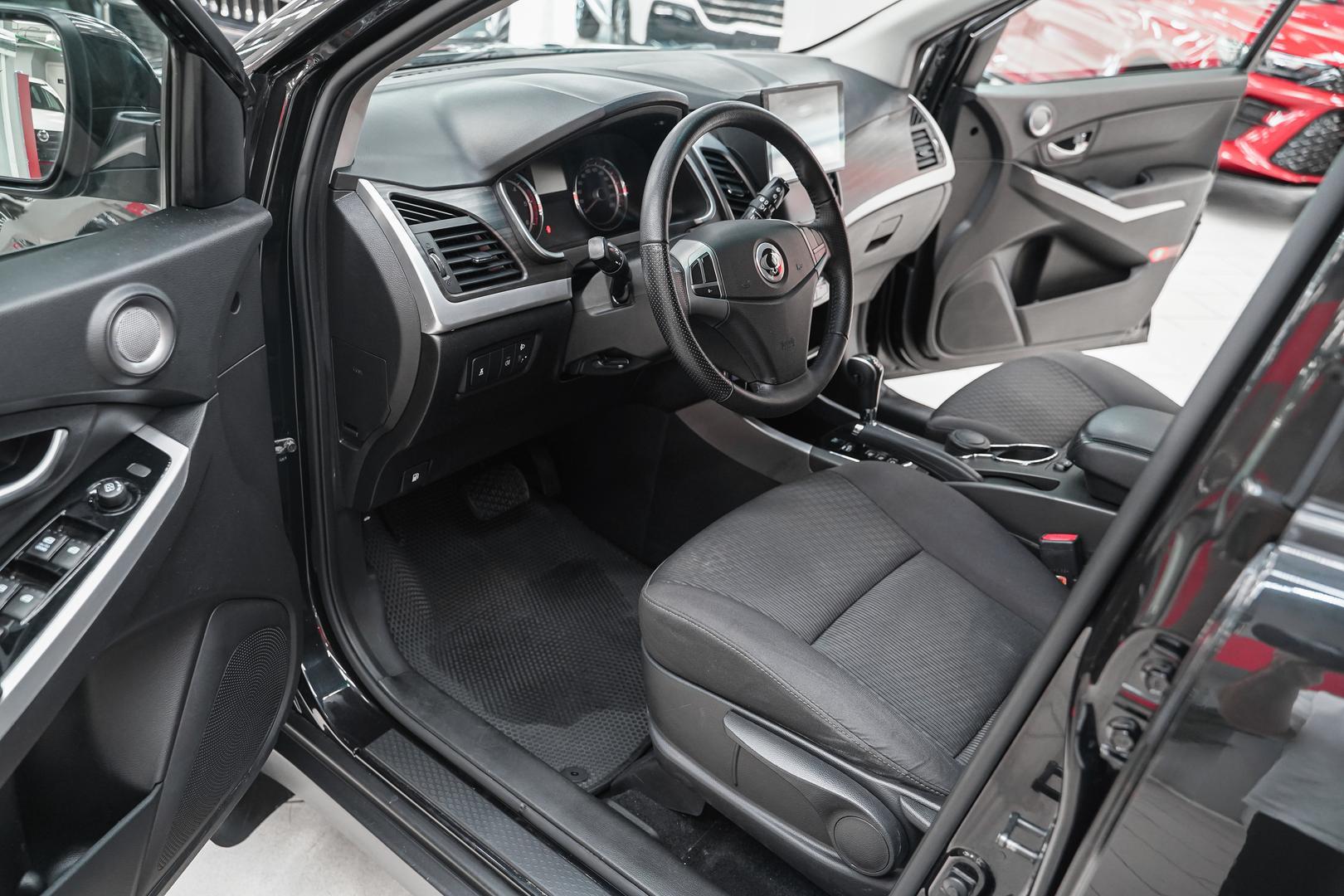 SsangYong Actyon 2015, черный, ДЦ Орехово