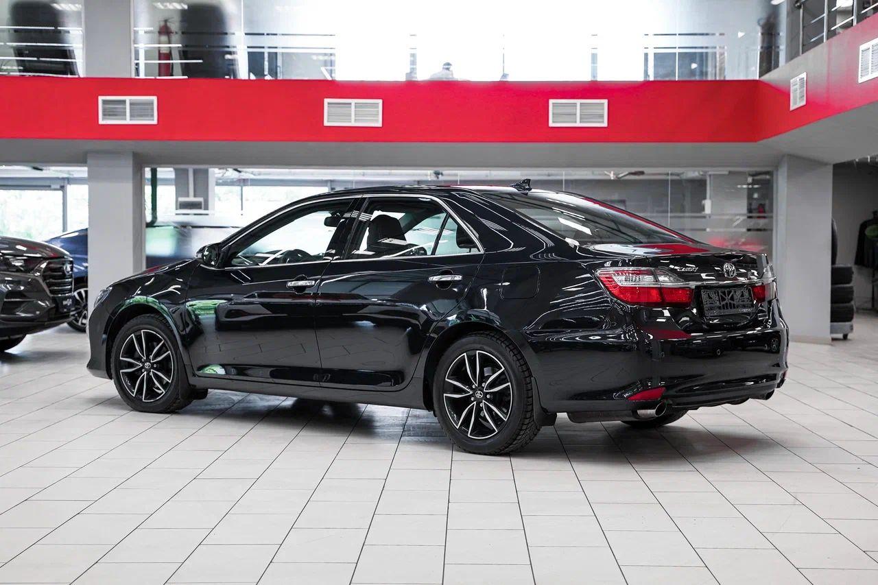 Toyota Camry 2017, черный, ДЦ Орехово