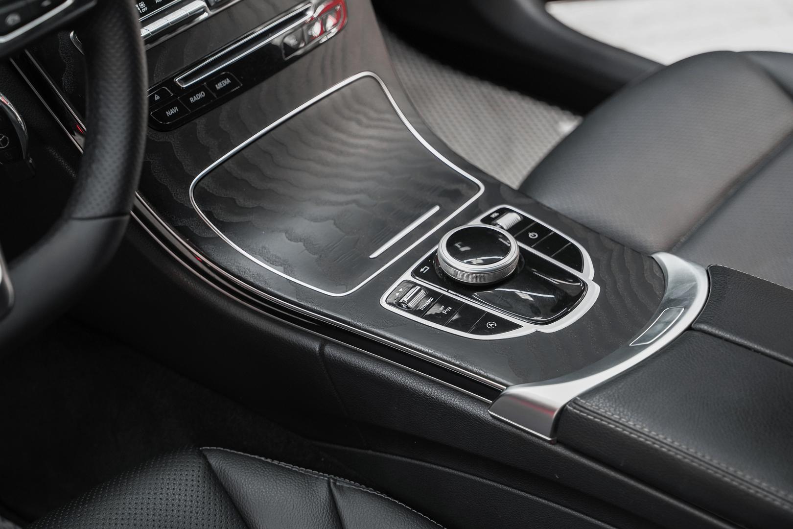 Mercedes-Benz C-Класс 2017, черный, ДЦ Орехово